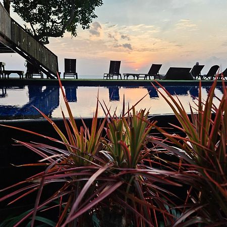 Sunsethouse Lombok Hotel Mangsit Екстериор снимка
