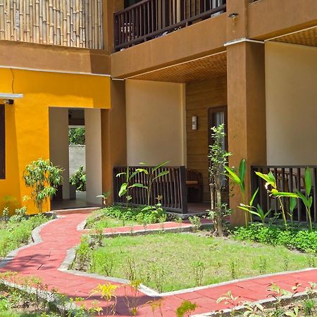Sunsethouse Lombok Hotel Mangsit Екстериор снимка