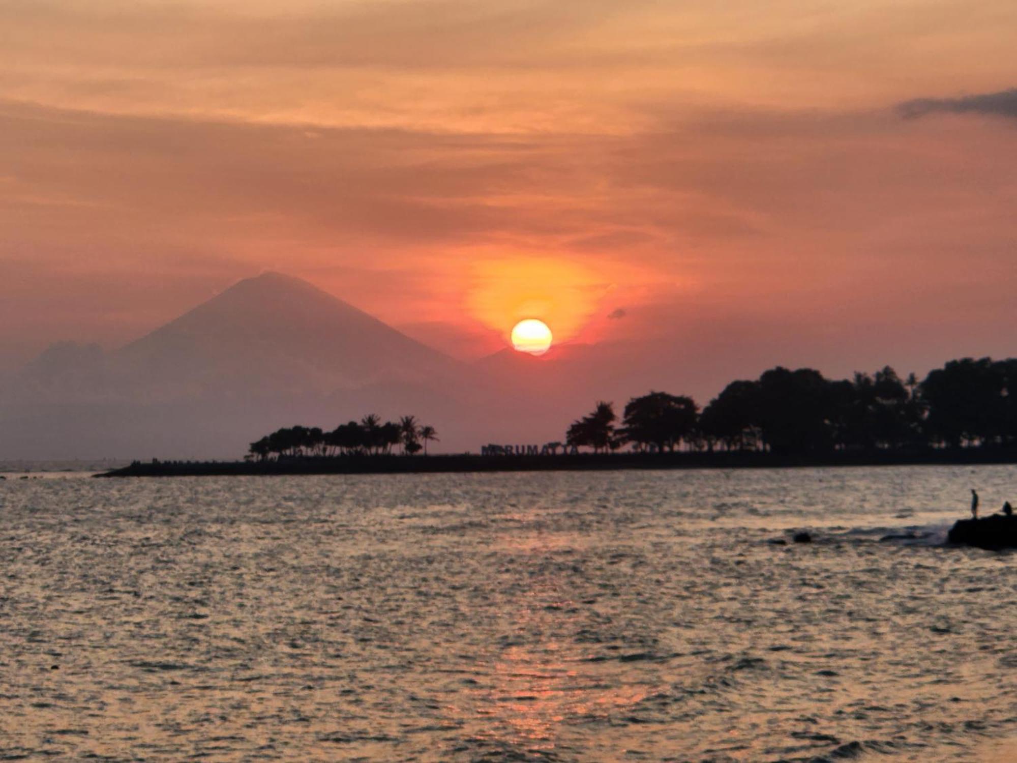 Sunsethouse Lombok Hotel Mangsit Екстериор снимка