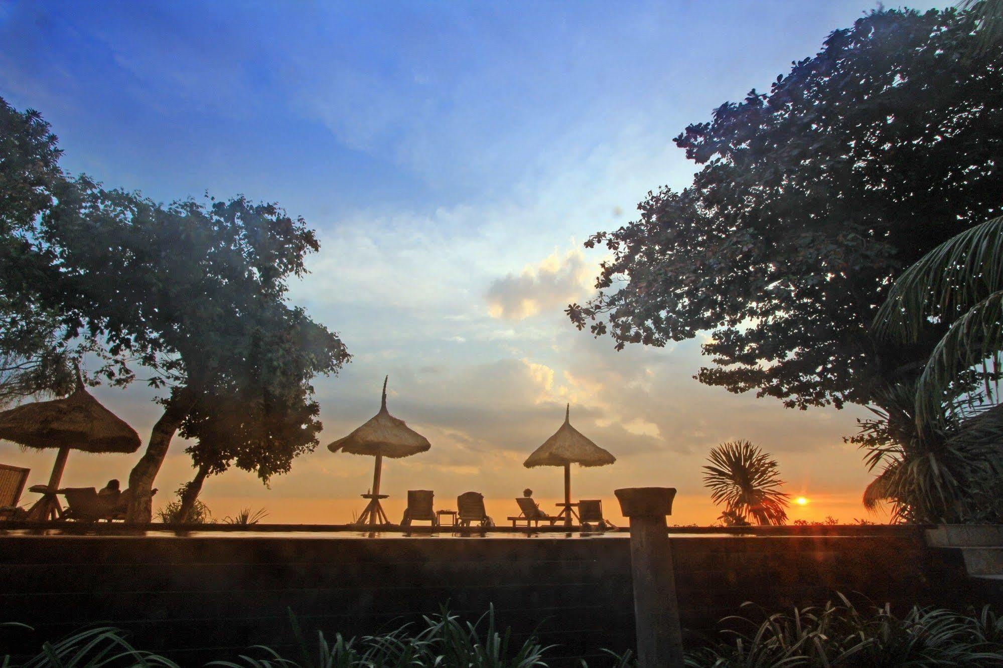 Sunsethouse Lombok Hotel Mangsit Екстериор снимка