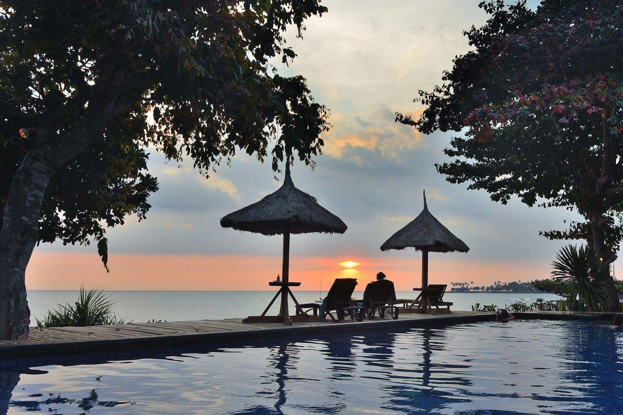 Sunsethouse Lombok Hotel Mangsit Екстериор снимка